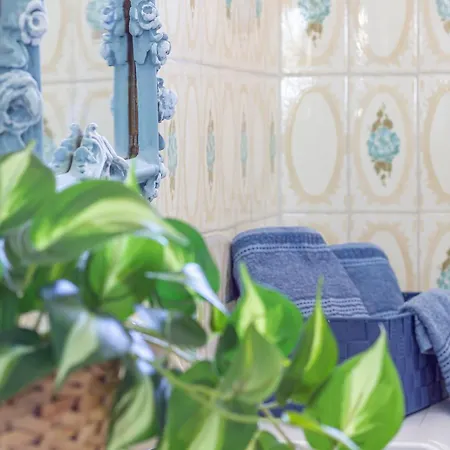 Parking & Terrace - Large 90 Mq - Self Check-in & Remote Access 아파트 코모